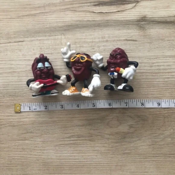 THREE California Raisins - Picture 2 of 5